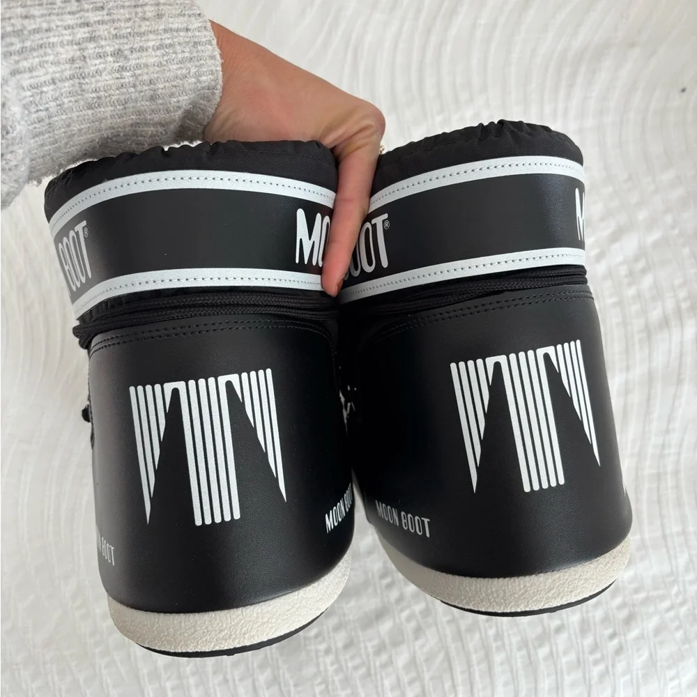 Moon Boot ICON LOW BLACK NYLON BOOTS - Picture 2 of 13
